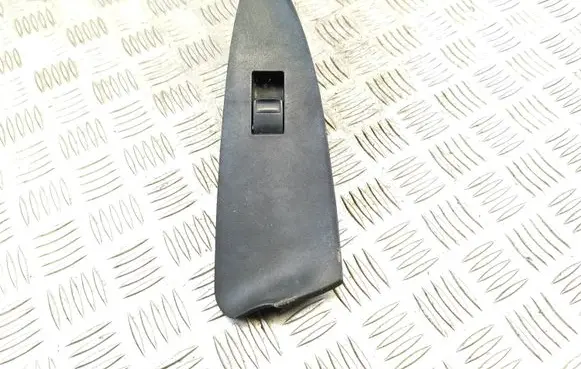 Toyota RAV 4 (XA30) Electric window control switch 7423142090