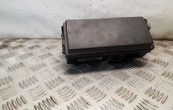 Jeep Grand Cherokee (WK) Fuse module 04692087AB