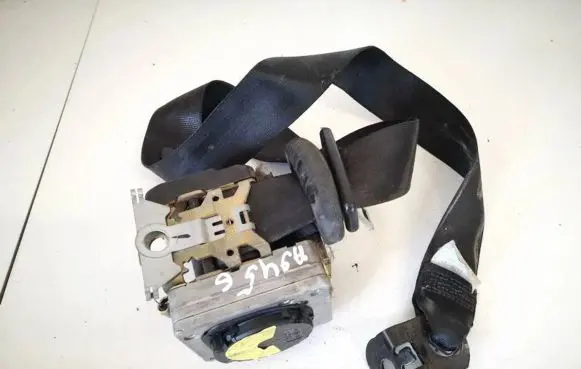 Skoda Octavia Mk1 (1U) Front seatbelt 1u4857701a