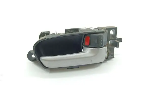 Suzuki Grand Vitara II Front door interior handle