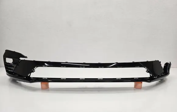 Front bumper lip
