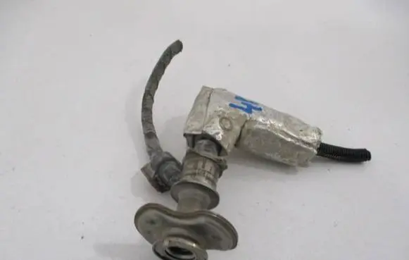 Hyundai Santa Fe AdBlue injector 296302U000