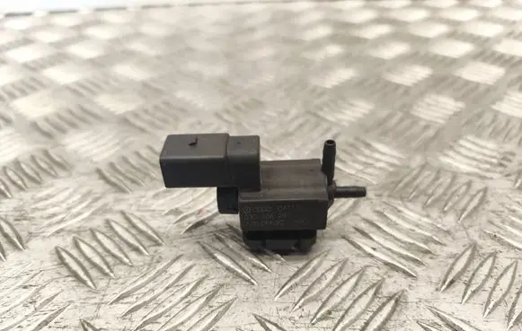 Volkswagen Golf V Turbo solenoid valve 03C906283