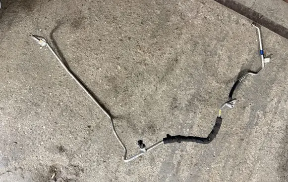 Air conditioning (A/C) pipe/hose
