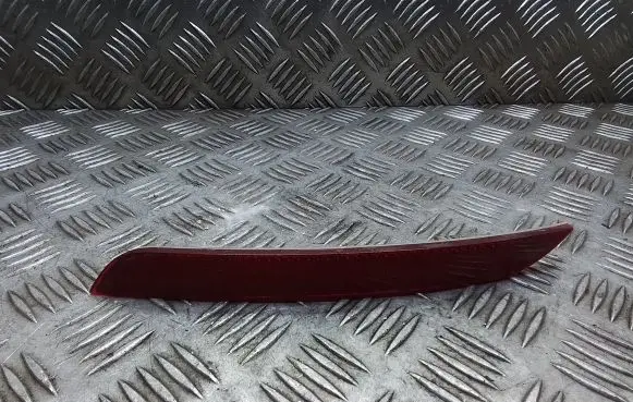 Rear tail light reflector