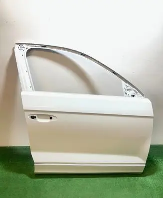 Volkswagen T-Roc Front door 2GA831312F