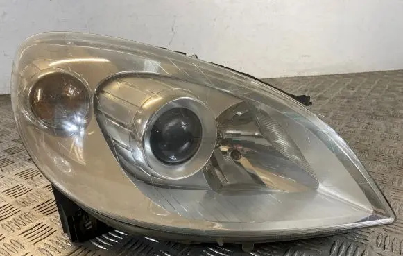 Mercedes-Benz B W245 Headlight/headlamp A1698207861 0301247202 197510600