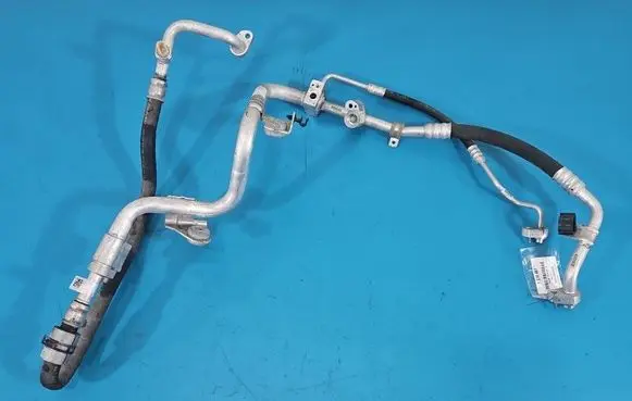 BMW iX1 Air conditioning (A/C) pipe/hose 5A35843 IMPRK1574461