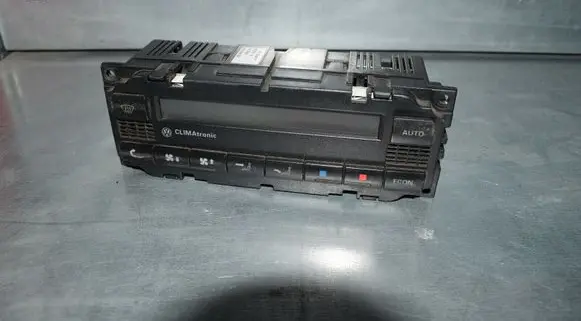 Volkswagen PASSAT B5 Climate control unit 3B1907044H