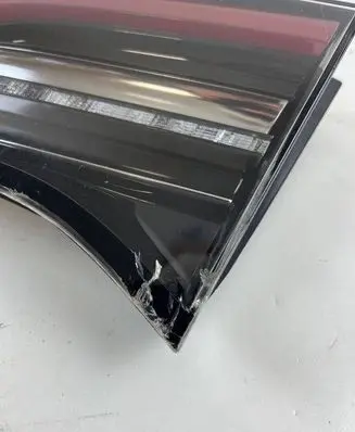 Tesla Model 3 Tailgate rear/tail lights 1077402
