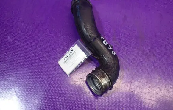 Volkswagen Golf IV Intercooler hose/pipe 1J0145828AD
