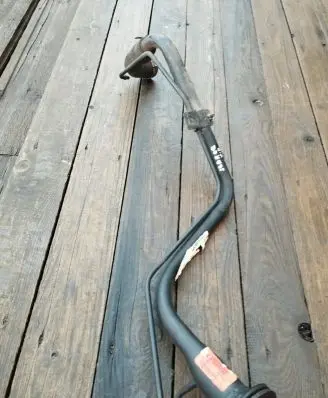 Chrysler Sebring (JS) Fuel tank filler neck pipe 05085380AB