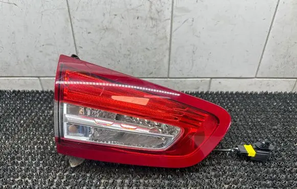 Citroen DS5 Tailgate rear/tail lights 9803168080