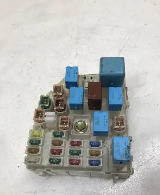 Toyota RAV 4 (XA20) Fuse module