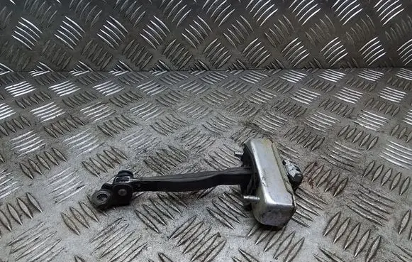 Lexus IS 220D-250-350 Rear door check strap stopper