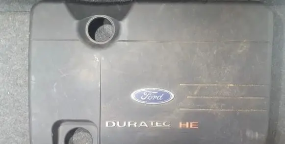 Ford Mondeo Mk III Engine cover (trim) 1s7g6a949ag