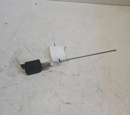 Audi A6 S6 C5 4B Tailgate boot lock/latch motor 4B9962115