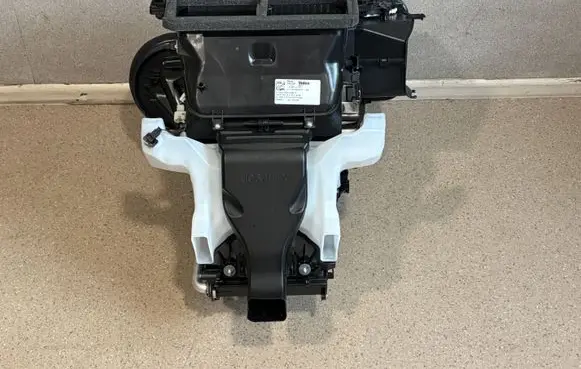 BMW X1 U11 Interior heater climate box assembly 5A563F9