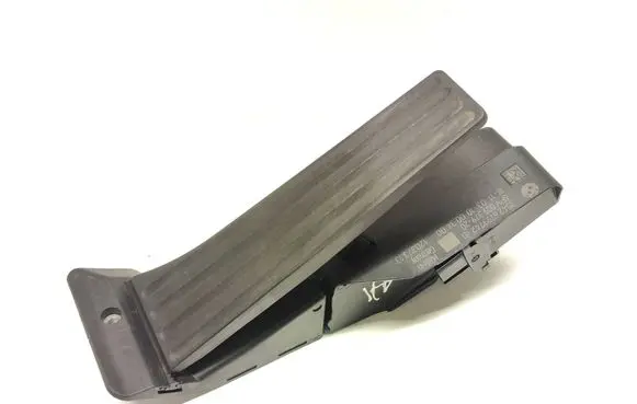 BMW X1 E84 Accelerator throttle pedal 6793742 35426793742