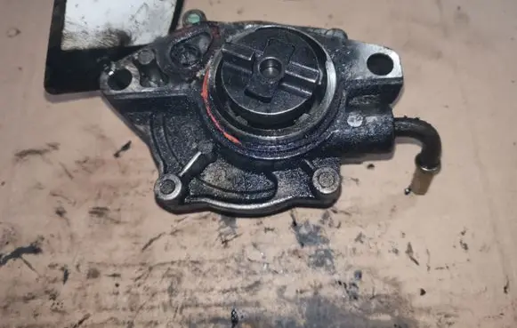 Citroen C3 Vacuum pump 9637413980