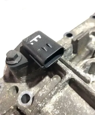 Volvo V70 Rocker cam cover BQ2HA72