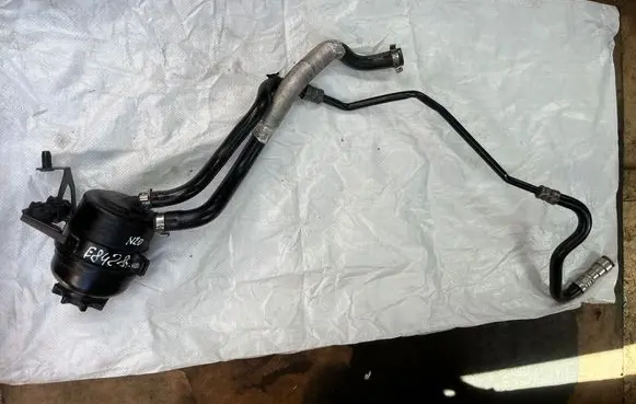 BMW X1 E84 Power steering fluid tank/reservoir 6860555 32416860555 32416851218