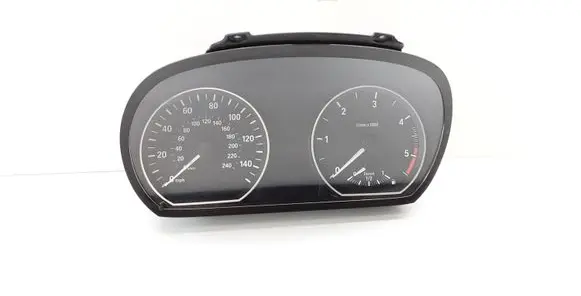BMW 1 E81 E87 Speedometer (instrument cluster) 9187331 4032082