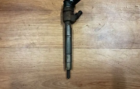 Mercedes-Benz B W245 Fuel injector A6400701287
