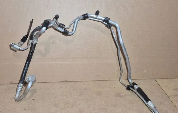 Air conditioning (A/C) pipe/hose