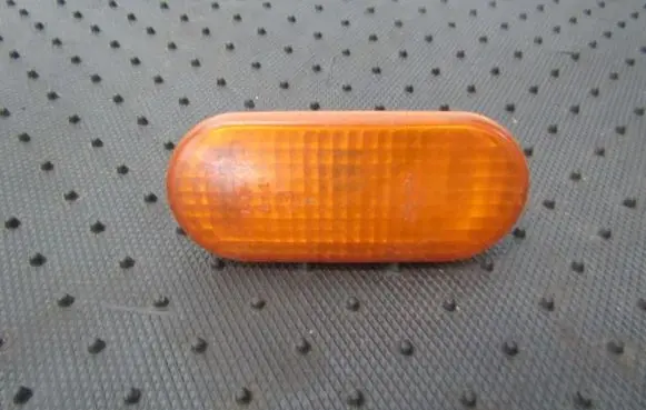 Volkswagen PASSAT B5 Front fender indicator light 3b0949117