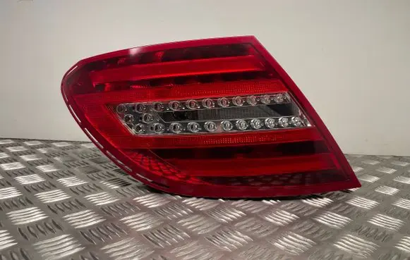 Mercedes-Benz C W204 Rear/tail lights 2048205464