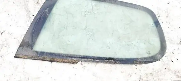 Volkswagen Golf V Rear side window AS2