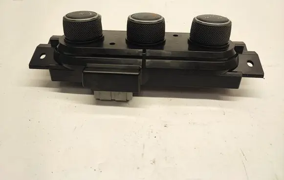 Dodge Durango III Interior fan control switch 68158253AD 68227077AA
