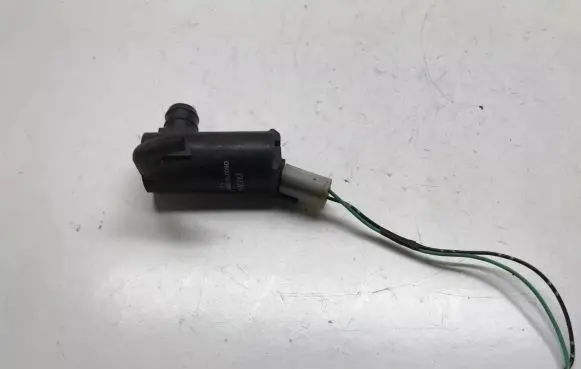 Mitsubishi Outlander Windscreen/windshield washer pump 0602103500