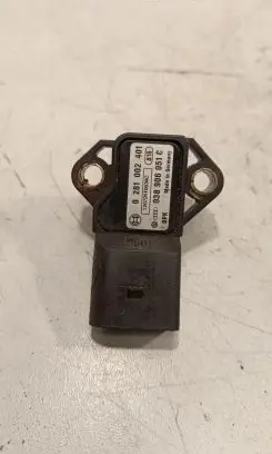 Audi Q7 4L Air pressure sensor 0281002401