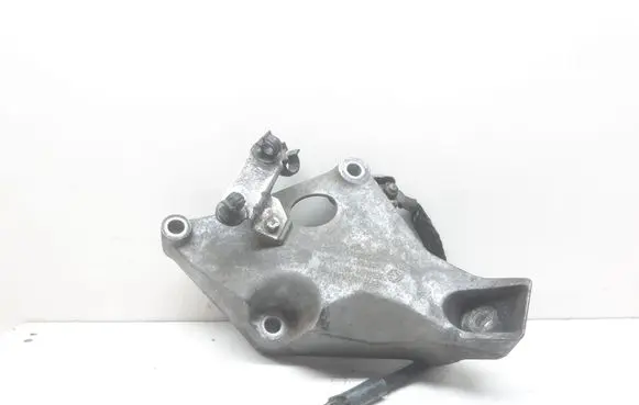 BMW 3 E90 E91 Engine mounting bracket 6775041 22116775041