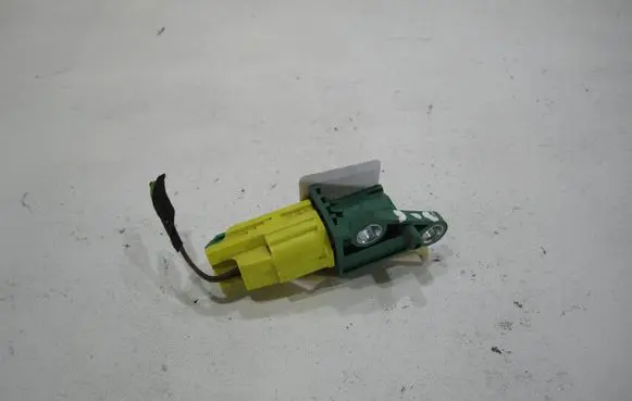 Volkswagen PASSAT B6 Airbag deployment crash/impact sensor 3C0909606
