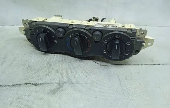 Ford Focus Climate control unit 3M5T19980AD
