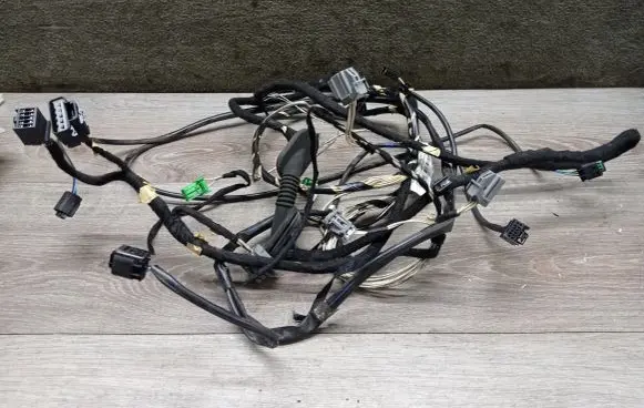 Volvo XC90 Tailgate/trunk wiring harness 8697925