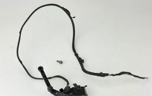 Audi A1 Rear air suspension level height sensor 4M0907503 H09304177 8K0973703