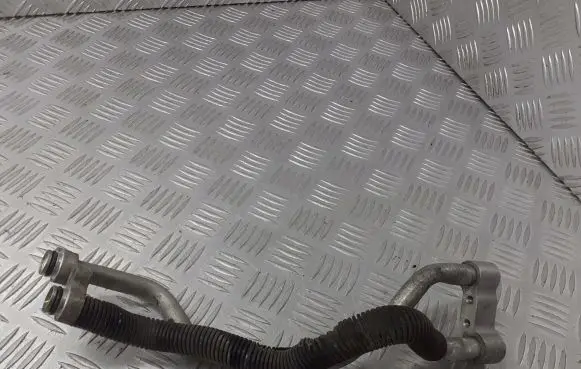 Mazda 3 I Air conditioning (A/C) pipe/hose