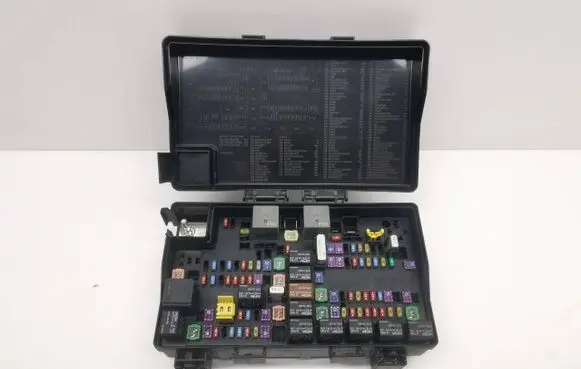 Dodge Durango Fuse box set P68251629AB