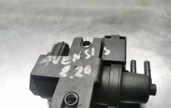 Toyota Avensis T250 Turbo solenoid valve 258190R010 70051307