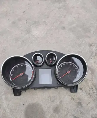 Opel Meriva B Speedometer (instrument cluster) 13346172 600775881