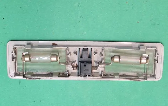 BMW 5 E39 Rear seat light