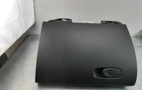 Volvo XC60 Glove box frame 31417670