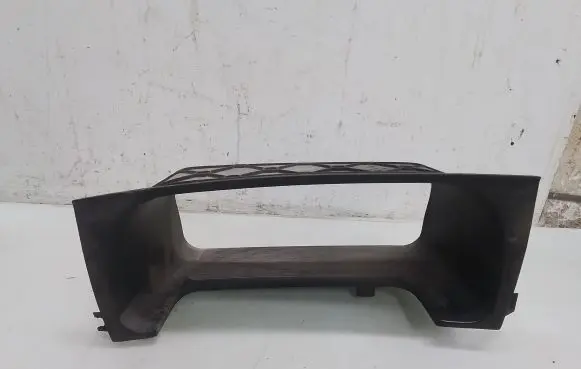 Volkswagen Golf III Dashboard trim 1H6857059