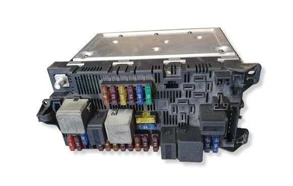 Mercedes-Benz E W211 Fuse module 2115454001