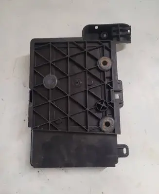 Renault Megane II Battery box tray 8200166032