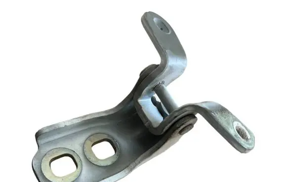 Opel Astra K Front door lower hinge p19156